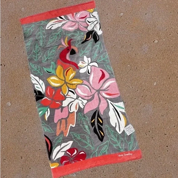 Vera Bradley Beach Towel Large 33 x 66 NWT Large Floral - Picture 4 of 8